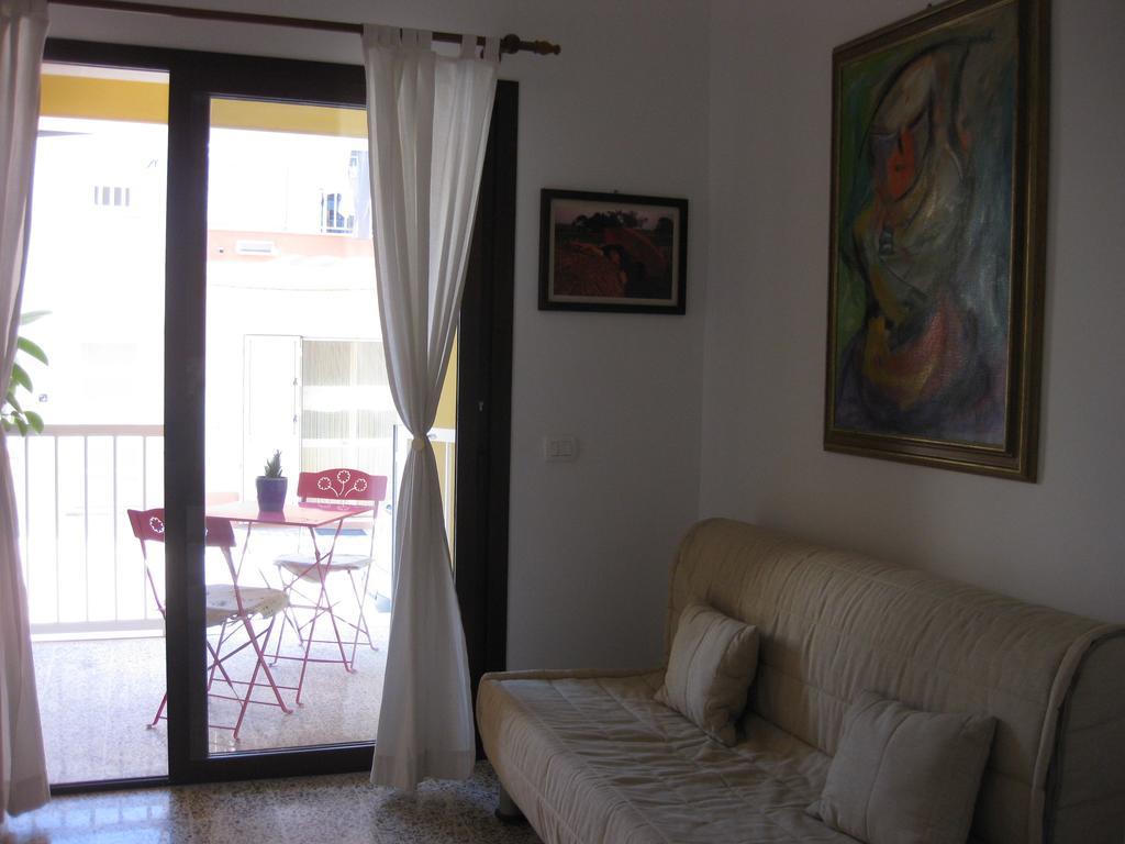 Casa Vacanze Le Rose Marina di Ragusa Værelse billede